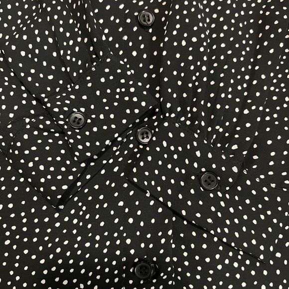 H&M black & white polka dot button up blouse size 2 - Picture 5 of 6
